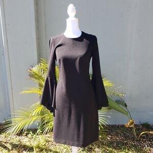 Stunning Calvin Klein mid-length dress with batwing sleeves in a size 2